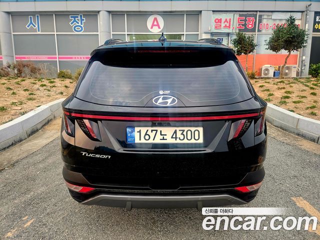 Hyundai Tucson (NX4) Gasoline 1.6 Turbo 2WD Inspiration 2023 — фото 4