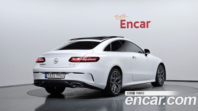 Mercedes-Benz E-Class (W213) E300d 4MATIC Coupe 2022 — фото 2