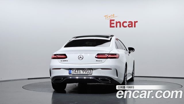 Mercedes-Benz E-Class (W213) E300d 4MATIC Coupe 2022 — фото 4