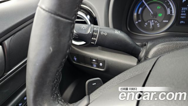 Hyundai Kona Hybrid Premium Special 2020 — фото 14