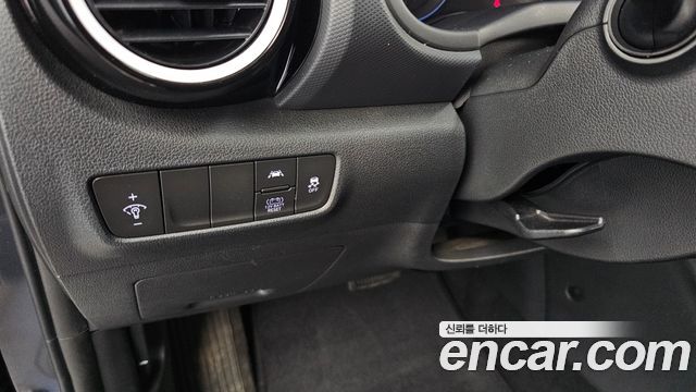Hyundai Kona Hybrid Premium Special 2020 — фото 27