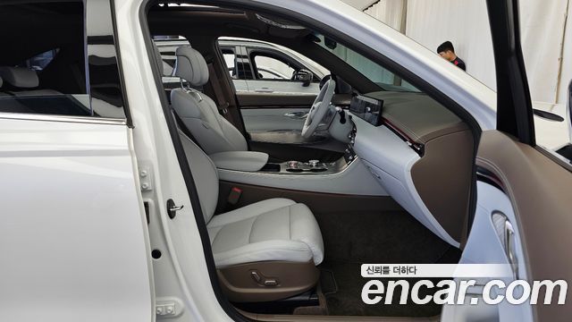 Genesis GV70 2.5T Gasoline AWD 2025 — фото 11