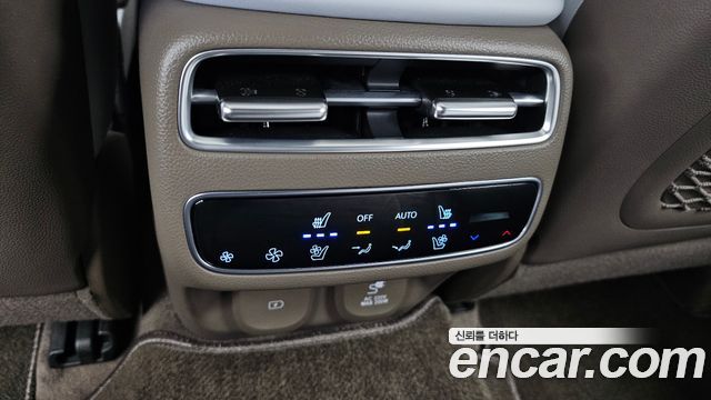 Genesis GV70 2.5T Gasoline AWD 2025 — фото 19