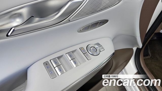 Genesis GV70 2.5T Gasoline AWD 2025 — фото 30