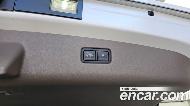 Genesis GV70 2.5T Gasoline AWD 2025 — фото 32