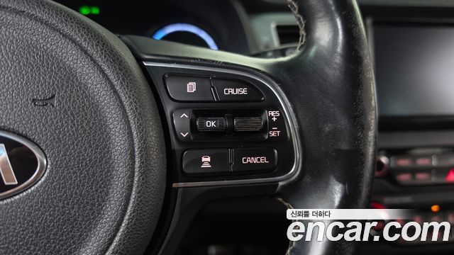 Kia Niro EV Noblesse 2019 — фото 17