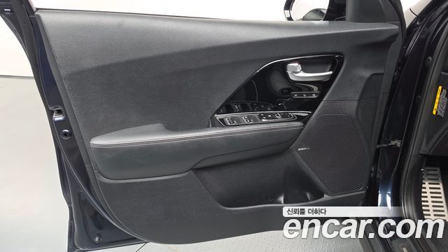 Kia Niro EV Noblesse 2019 — фото 24