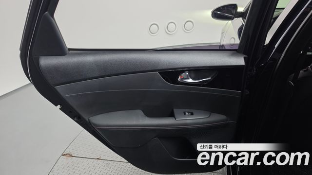 Kia K3 5Door GT Plus 2019 — фото 25