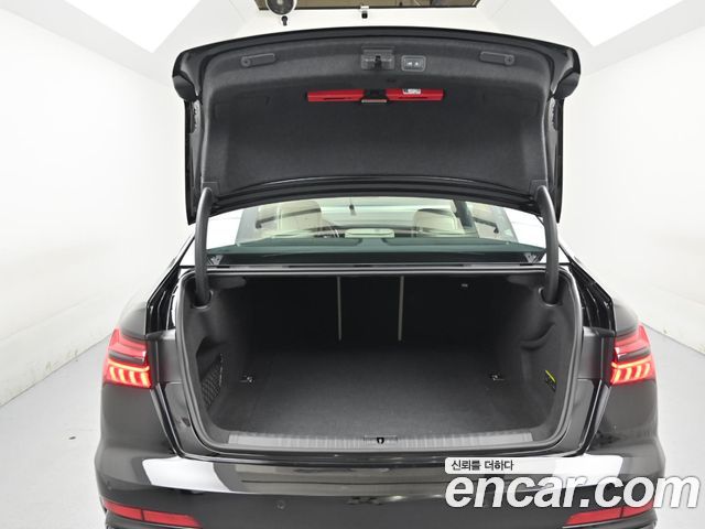 Audi A6 (C8) 45 TFSI Premium 2025 — фото 24