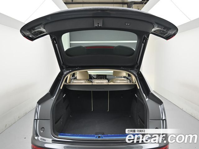 Audi Q5 (FY) 45 TFSI Quattro Sportback 2023 — фото 24