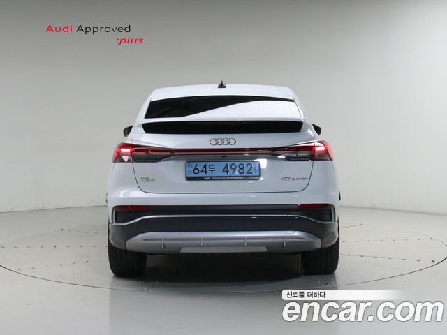 Audi Q4 e-tron (F4) 40 Premium Sportback 2023 — фото 4