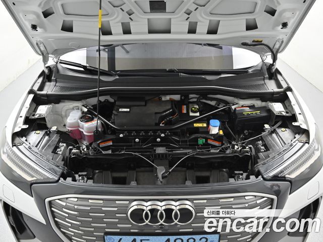 Audi Q4 e-tron (F4) 40 Premium Sportback 2023 — фото 6