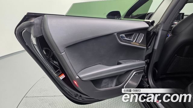 Audi S7 4.0 TFSI quattro 4G 2015 — фото 31