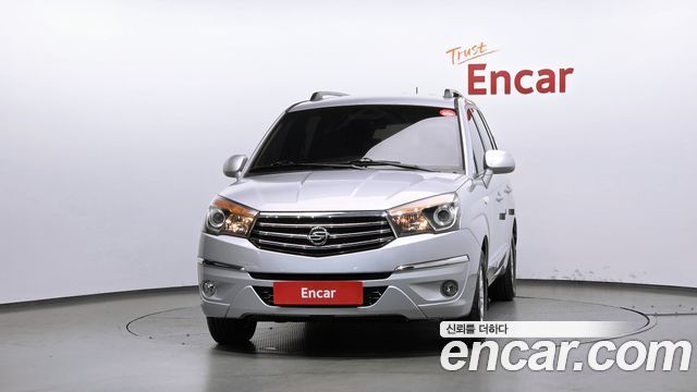 KG Mobility (SsangYong) Korando Turismo 2WD GT 11-seater 2014 — фото 3