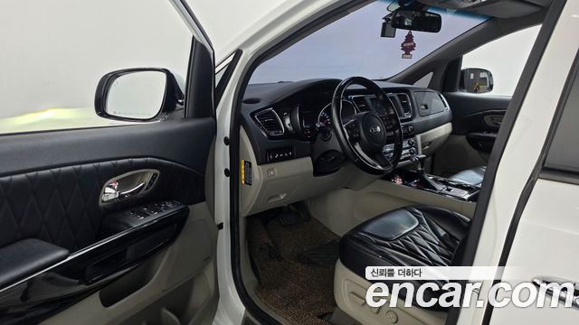 Kia Carnival 9-Seater Noblesse Special 2019 — фото 10