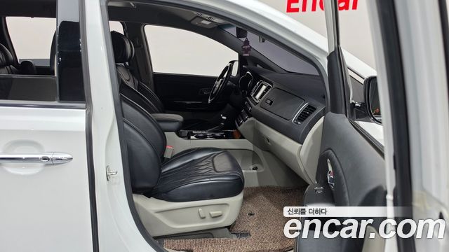 Kia Carnival 9-Seater Noblesse Special 2019 — фото 11
