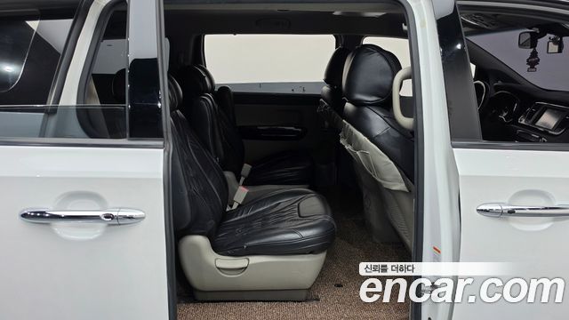 Kia Carnival 9-Seater Noblesse Special 2019 — фото 12