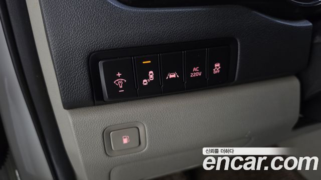 Kia Carnival 9-Seater Noblesse Special 2019 — фото 17