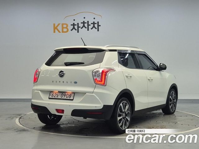 KG Mobility (SsangYong) Tivoli Diesel VX 2WD 2016 — фото 2