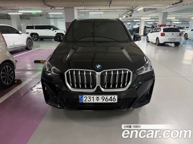 BMW X1 (U11) sDrive 20i M Sport 2023 — фото 3