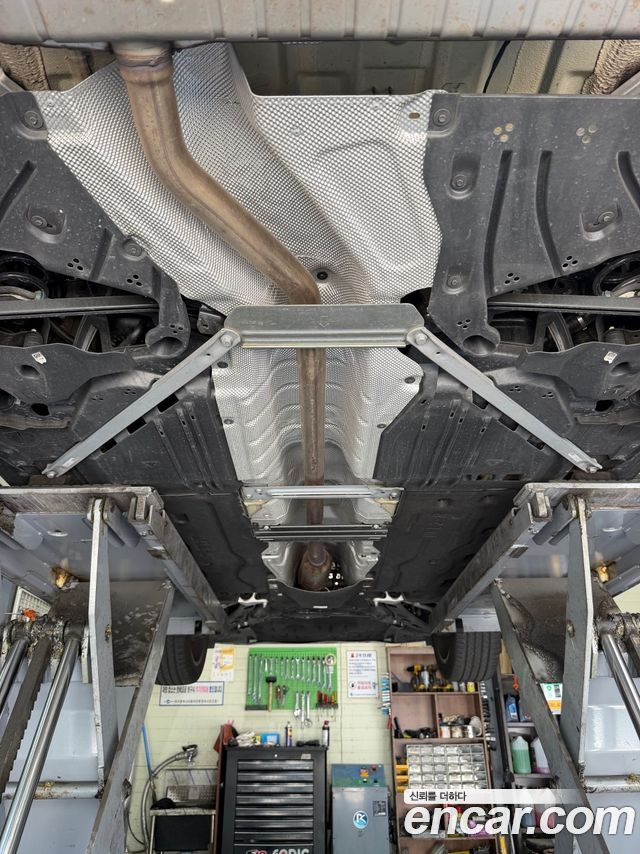 BMW X1 (U11) sDrive 20i M Sport 2023 — фото 13