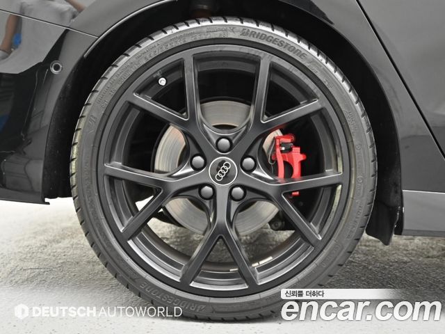 Audi RS3 (8Y) 2.5 TFSI Quattro 2025 — фото 5