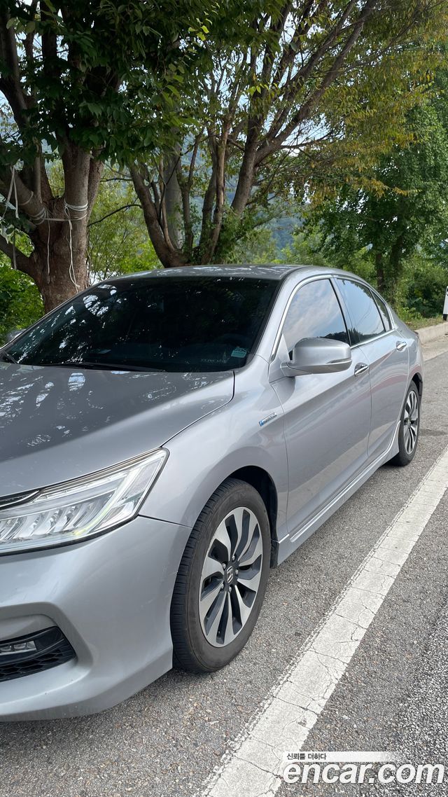 Honda Accord 2.0 Hybrid 9th