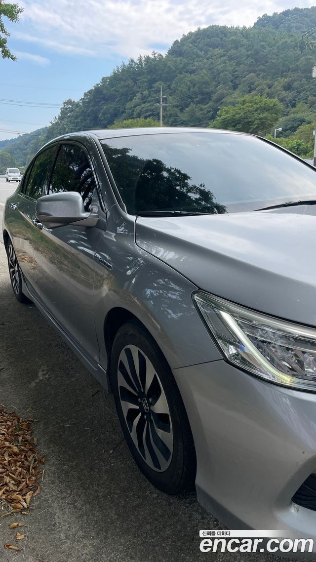 Honda Accord 2.0 Hybrid 9th 2017 — фото 2