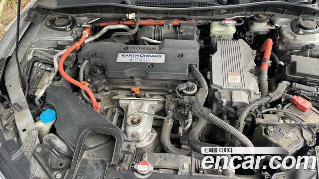 Honda Accord 2.0 Hybrid 9th 2017 — фото 6