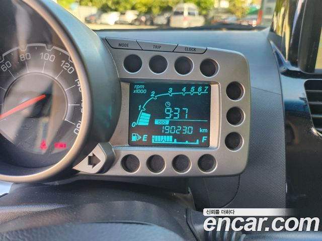 Chevrolet Spark LT Standard 2012 — фото 8
