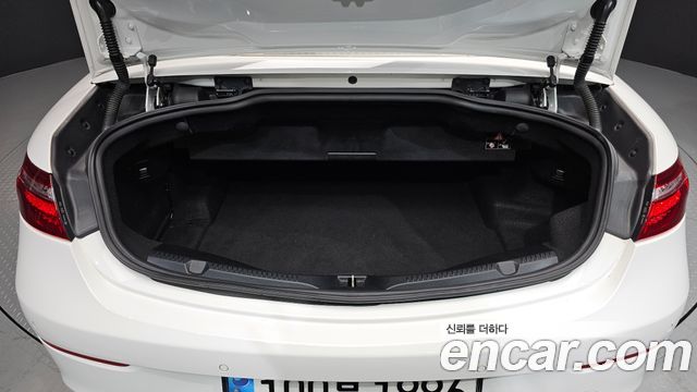 Mercedes-Benz E-Class (W213) E220d Cabriolet 2019 — фото 24