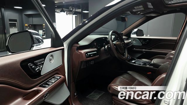 Lincoln Aviator (II) 3.0 Black Label AWD 2021 — фото 11