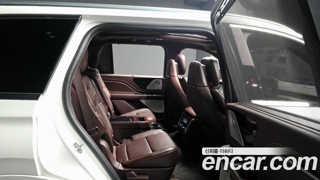 Lincoln Aviator (II) 3.0 Black Label AWD 2021 — фото 12