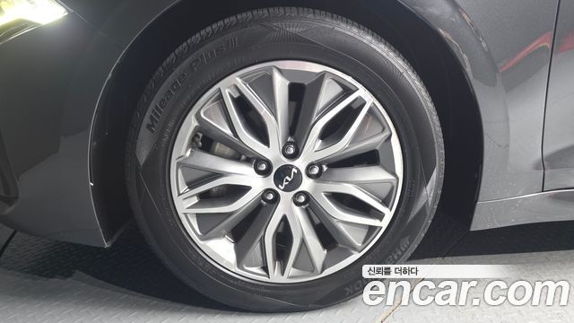 Kia K5 Hybrid (III) Prestige 2023 — фото 5