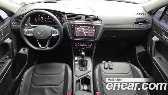 Volkswagen Tiguan Allspace 2.0 TSI Prestige 2023 — фото 7
