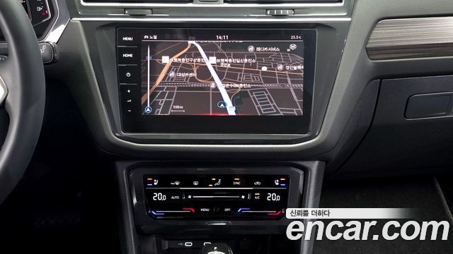 Volkswagen Tiguan Allspace 2.0 TSI Prestige 2023 — фото 18