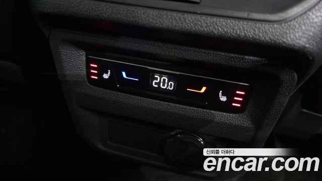 Volkswagen Tiguan Allspace 2.0 TSI Prestige 2023 — фото 22