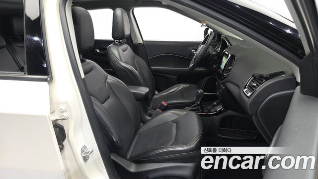 Jeep Compass (II) 2.4 Limitied AWD 2018 — фото 11