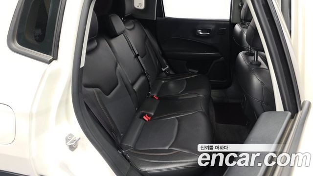 Jeep Compass (II) 2.4 Limitied AWD 2018 — фото 12