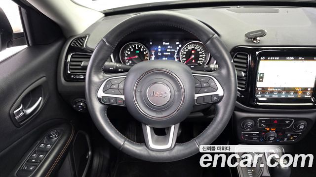 Jeep Compass (II) 2.4 Limitied AWD 2018 — фото 13