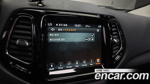 Jeep Compass (II) 2.4 Limitied AWD 2018 — фото 17