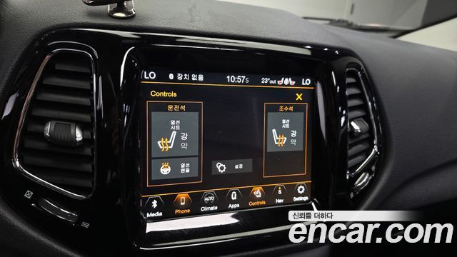 Jeep Compass (II) 2.4 Limitied AWD 2018 — фото 19