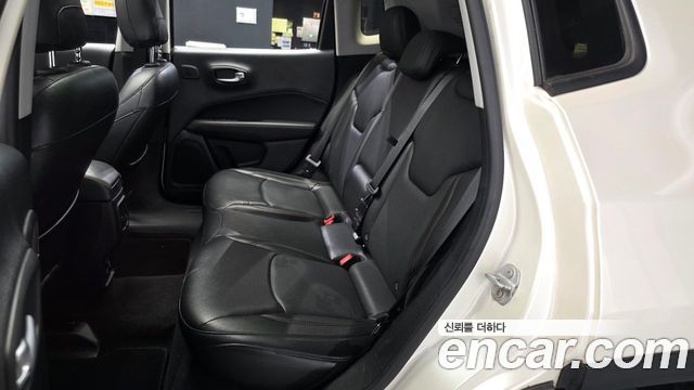 Jeep Compass (II) 2.4 Limitied AWD 2018 — фото 26