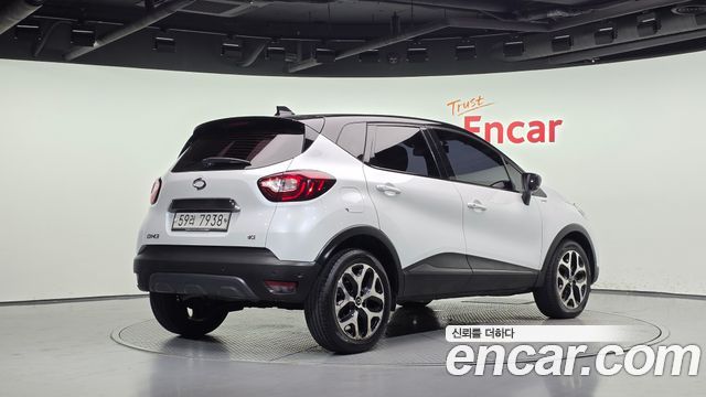 Renault Korea QM3 RE Panoramic Edition 2018 — фото 2