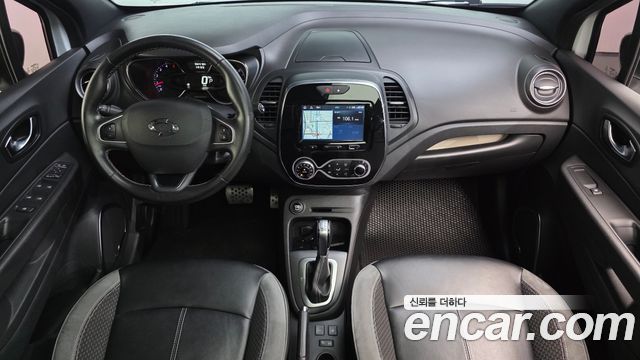 Renault Korea QM3 RE Panoramic Edition 2018 — фото 7