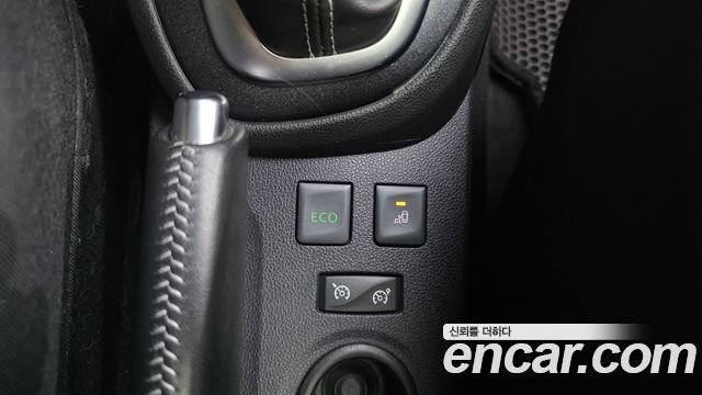 Renault Korea QM3 RE Panoramic Edition 2018 — фото 17