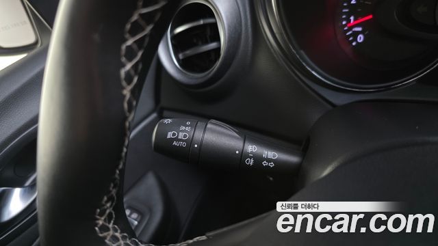 Renault Korea QM3 RE Panoramic Edition 2018 — фото 27