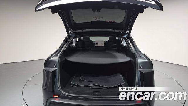 Tesla Model Y RWD 2025 — фото 34
