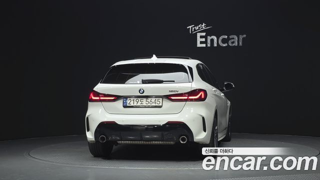 BMW 1 Series (F40) 120i M Sports 2024 — фото 4