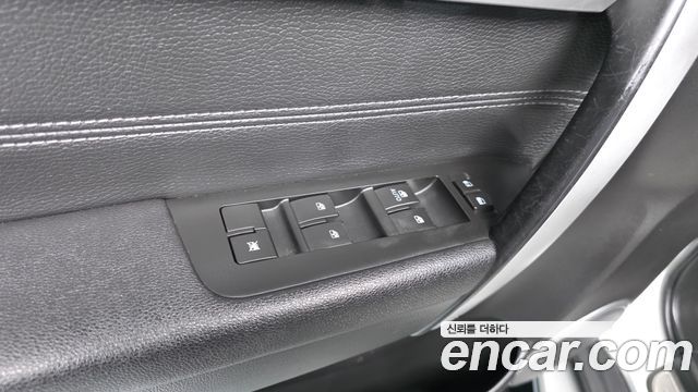 Chevrolet Captiva 4WD LTZ 2014 — фото 38